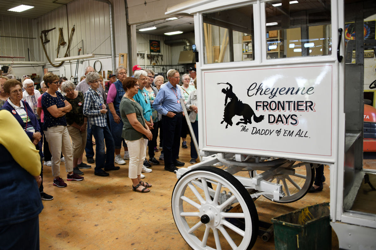 100 There are many types of wagons.JPG